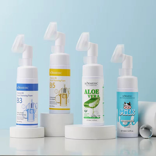 Facial Cleansing Foam – With Soft Brush Head